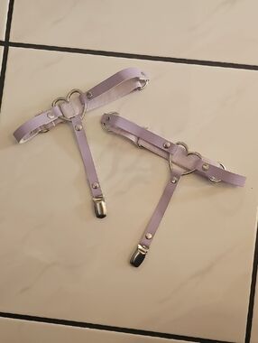 Hot Topic Lavender Heart Strap Garters